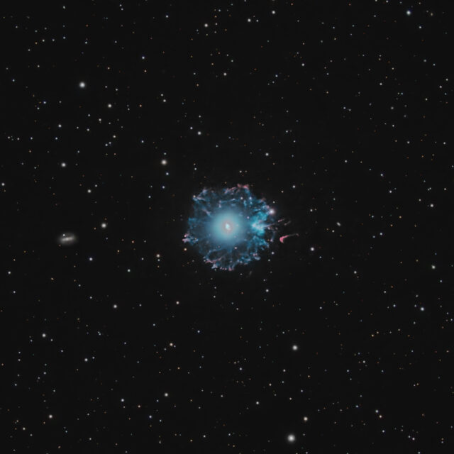 ngc 6543 nébuleuse de l'oeil de chat