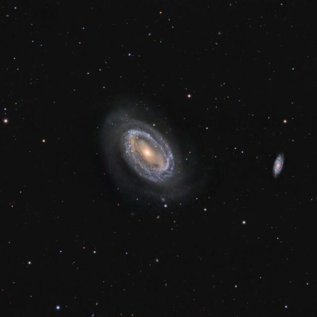 ngc 4725